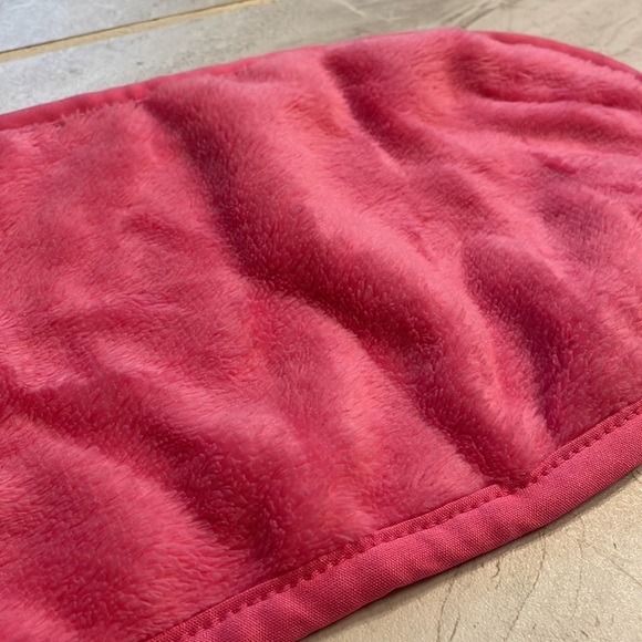 The Original Makeup Eraser Cloth Towel For Makeup Removal And Skincare - Picture 4 of 11